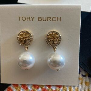 Tory Burch Pearl earrings